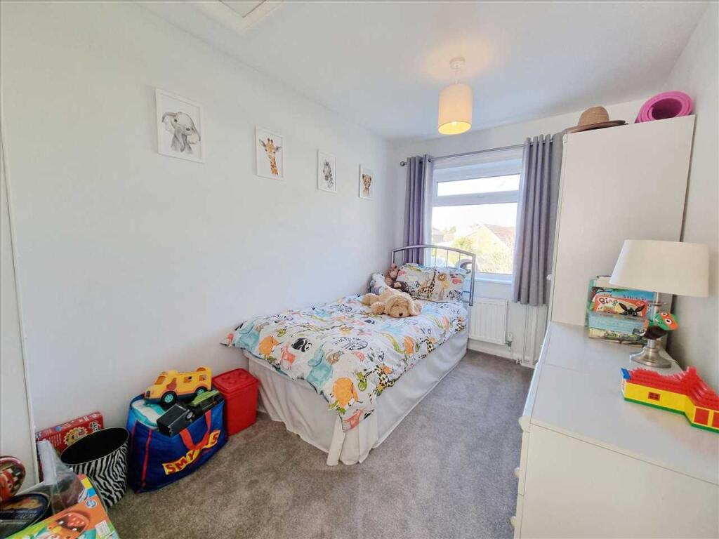 Bedroom 4: