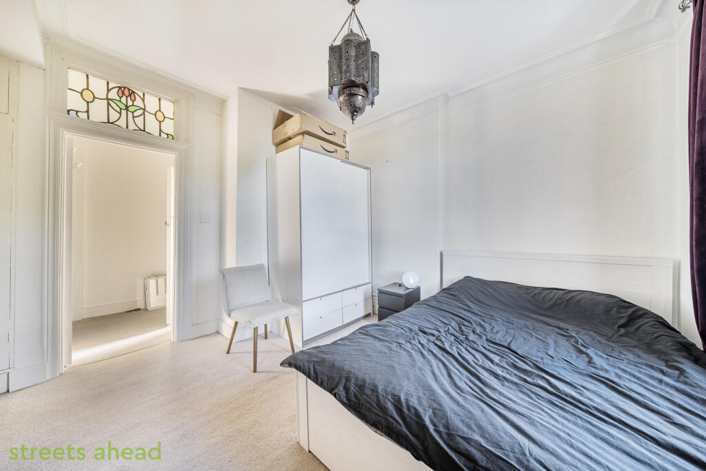 fdbcb00f-0284-444...