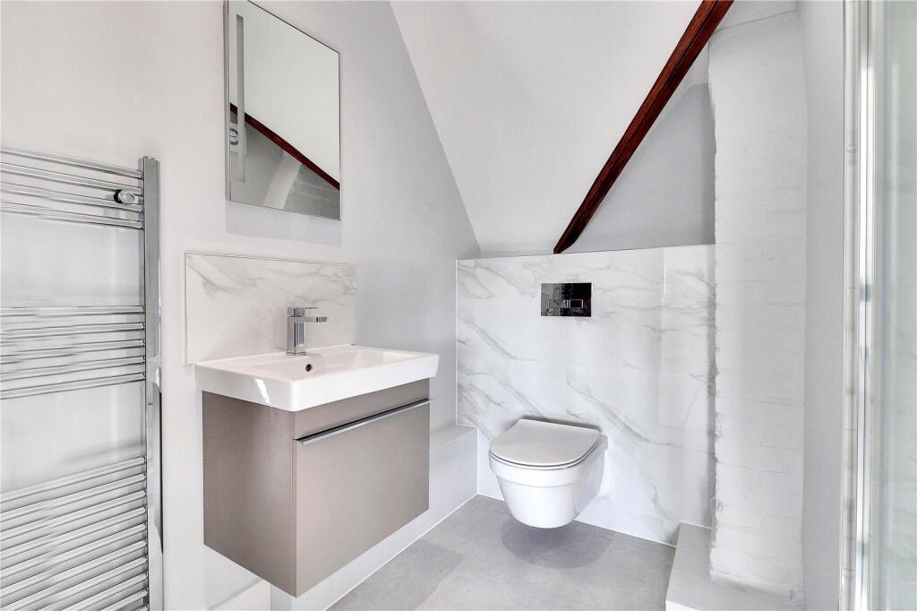 En Suite Shower Room