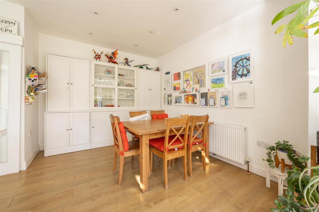 Kitchen-5.jpg