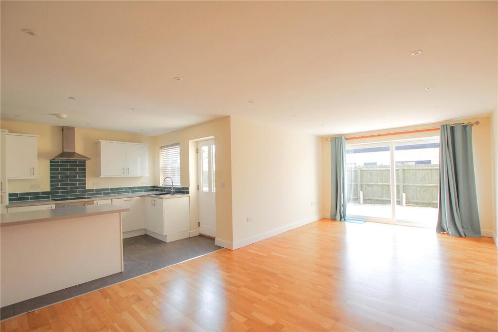 Kitchen/Dining Room.