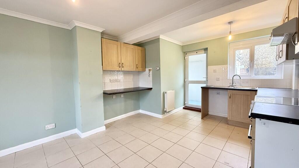 Kitchen/dining ro...