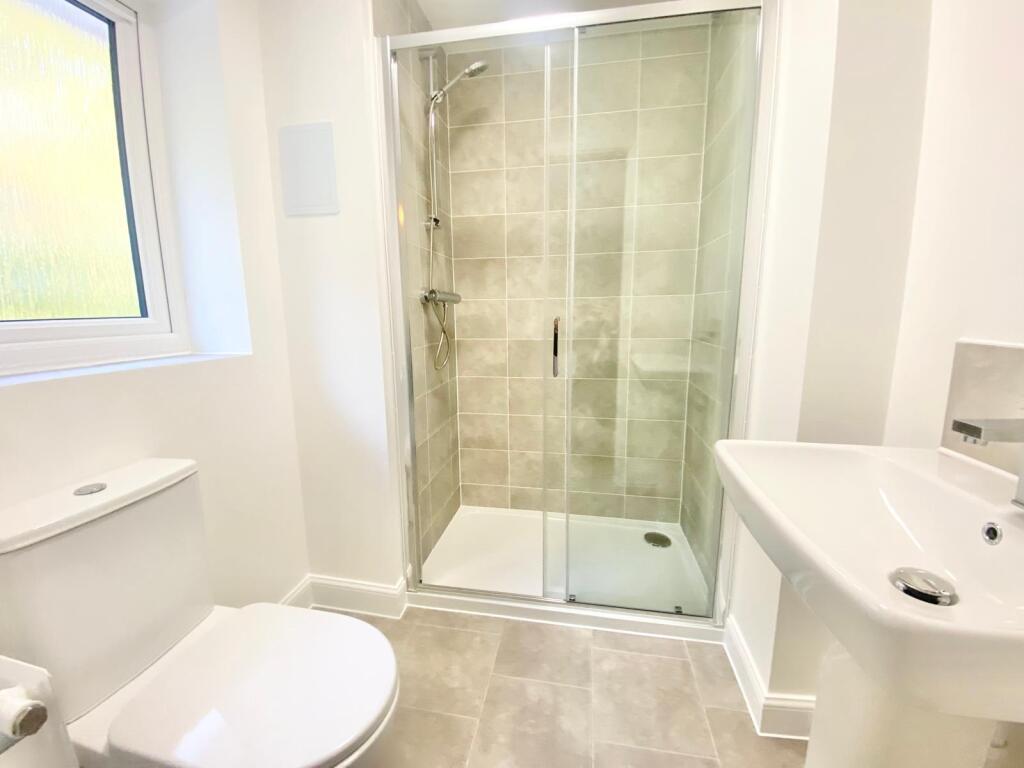 En-suite Bathroom