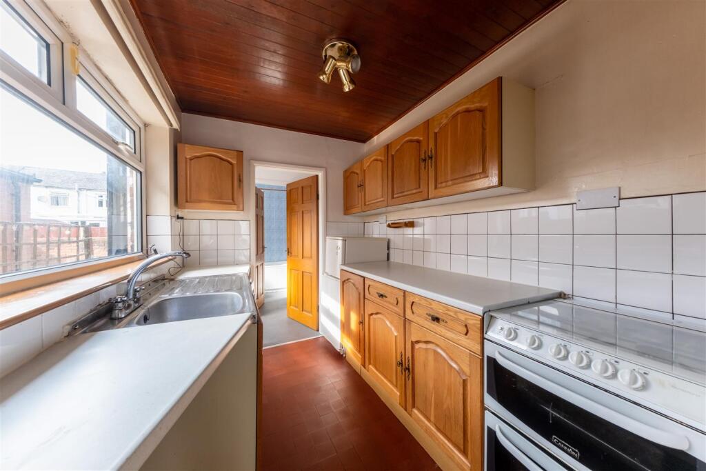 11 Spencer Street-002.jpg