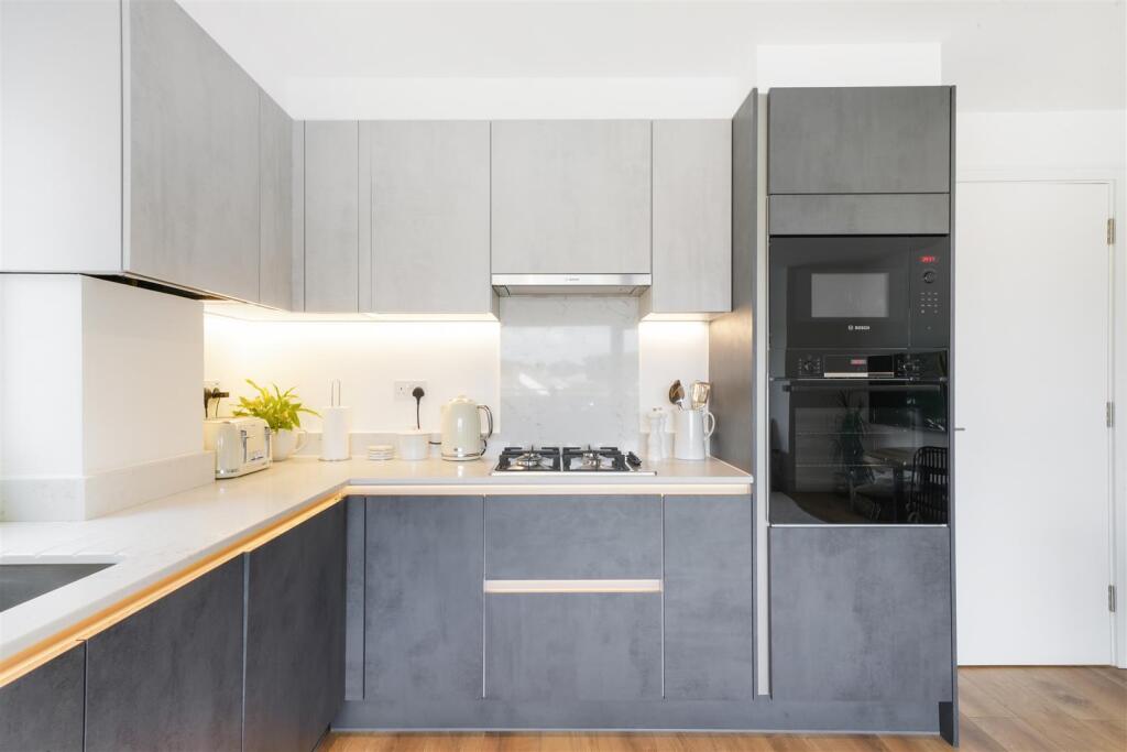 Flat 3, Treasure House - 88Ia03eLrPtE6XxPUgwn.jpg