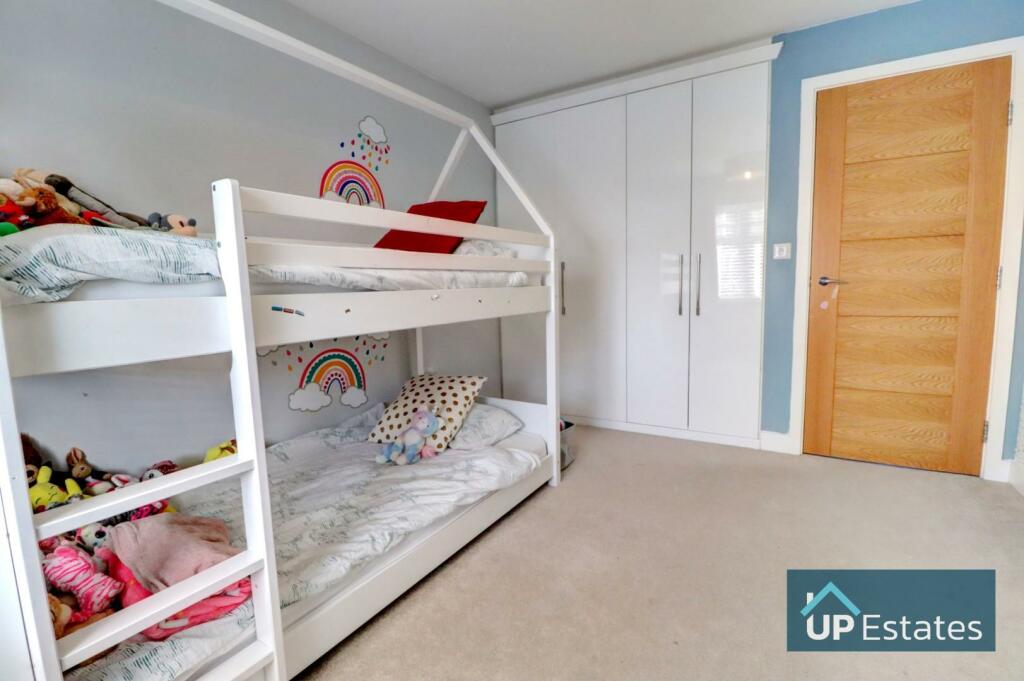 Bedroom 2 (2).jpg
