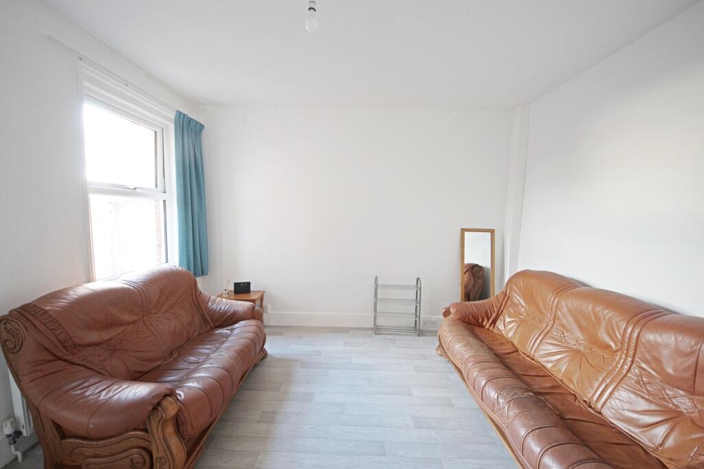 lounge 1