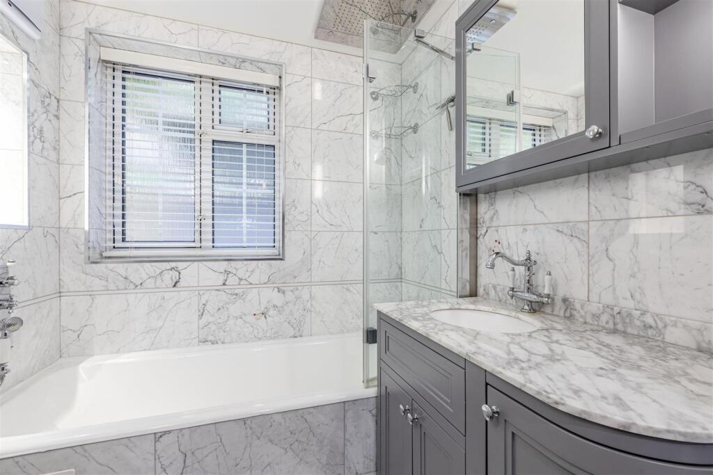 36 Birchwood, KT14 6DW - 6.jpg