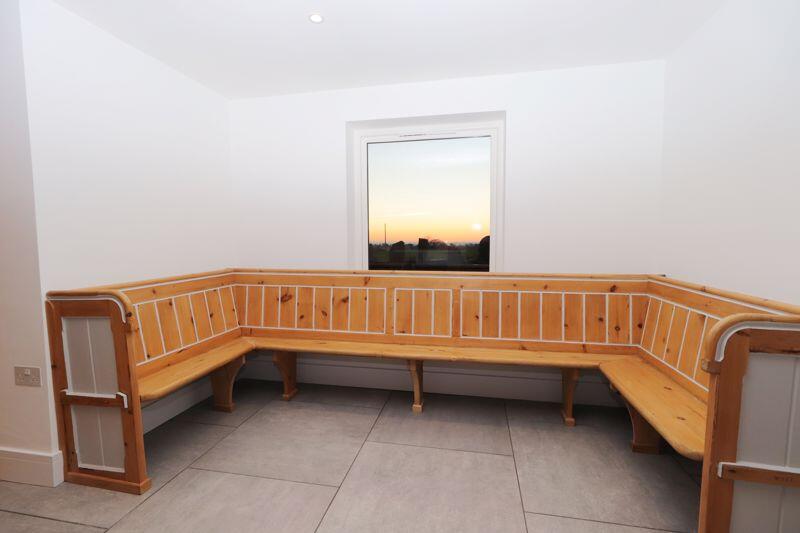 Dining Kitchen Area 