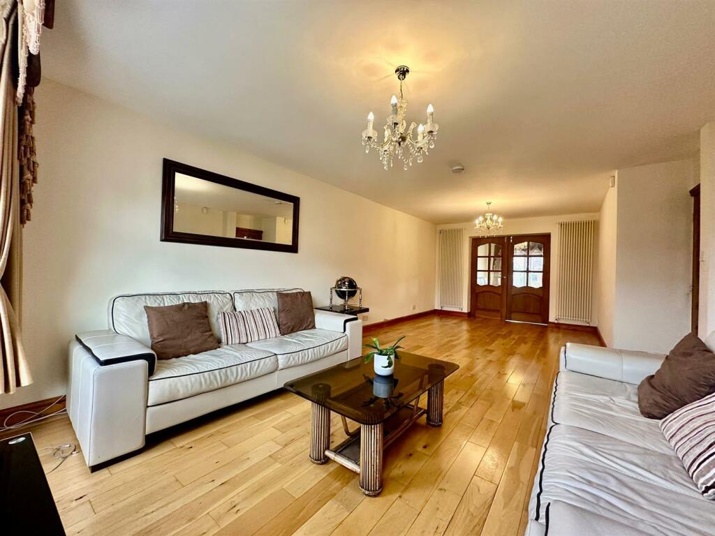 WhatsApp Image 2024-12-09 at 13.59.12_3fc87ab4.jpg