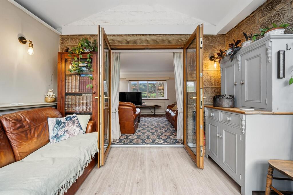 Conservatory to Sitting Room.jpg