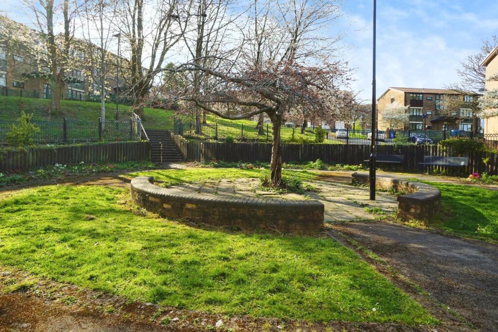 COMMUNAL GARDEN