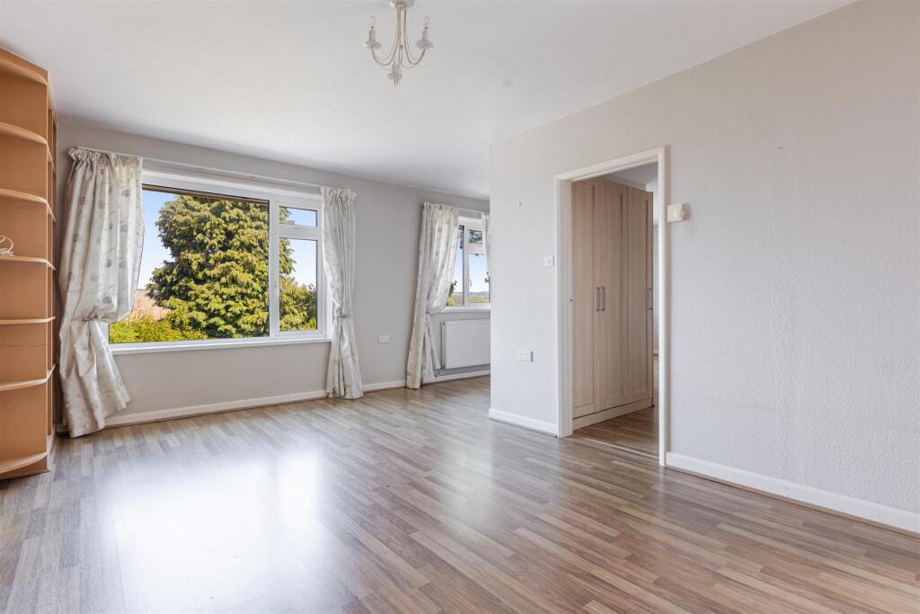 A20 - Jubilante, Totnes - 250501.jpg