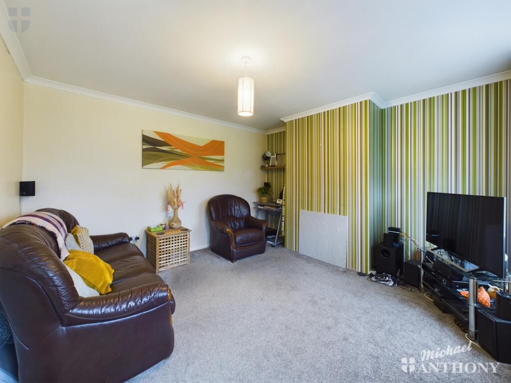 CAM03852G0-PR0159-STILL005