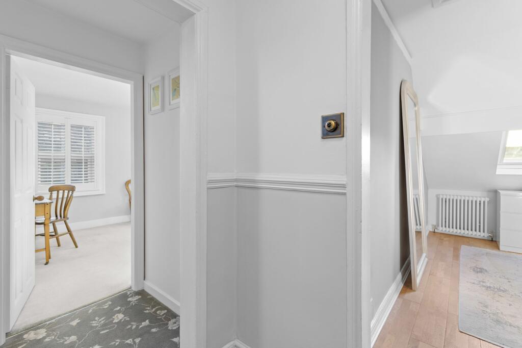 Second Floor (Landing)