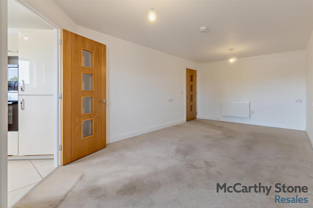 8659102-interior04-800.jpg