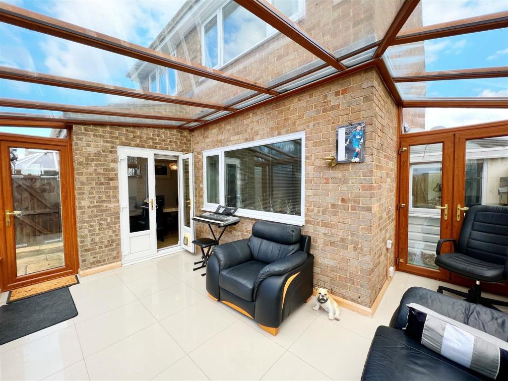 Conservatory 2.jpg