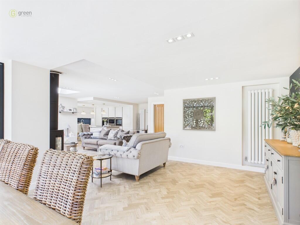 CAM03830G0-PR0148...