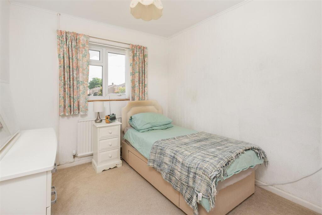 7 Deene Close, Adderbury-25.jpg