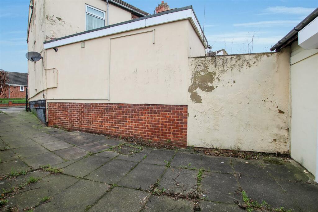 Driveway.jpg
