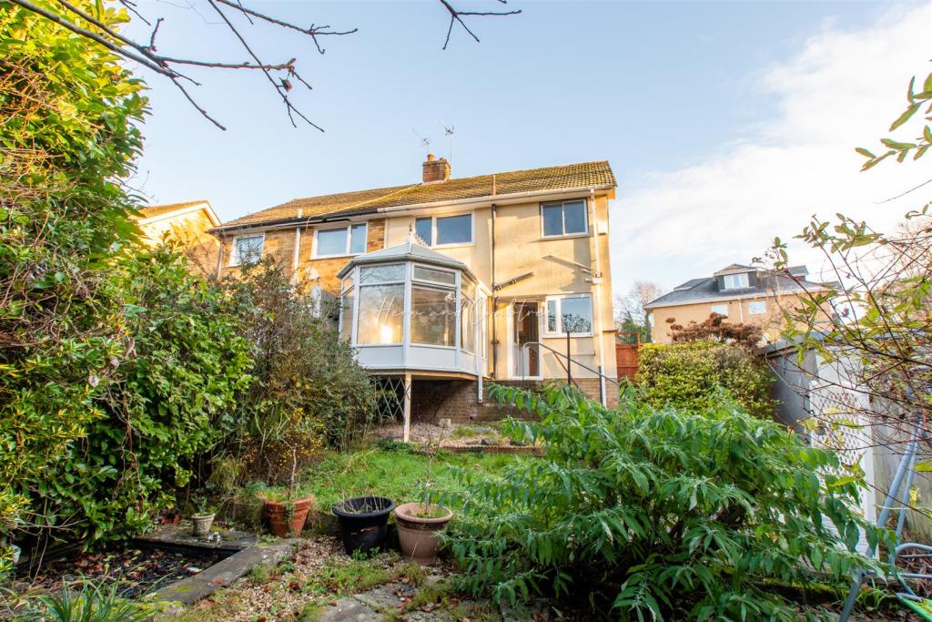 Celyn Avenue, HernCrabtree (6).jpg