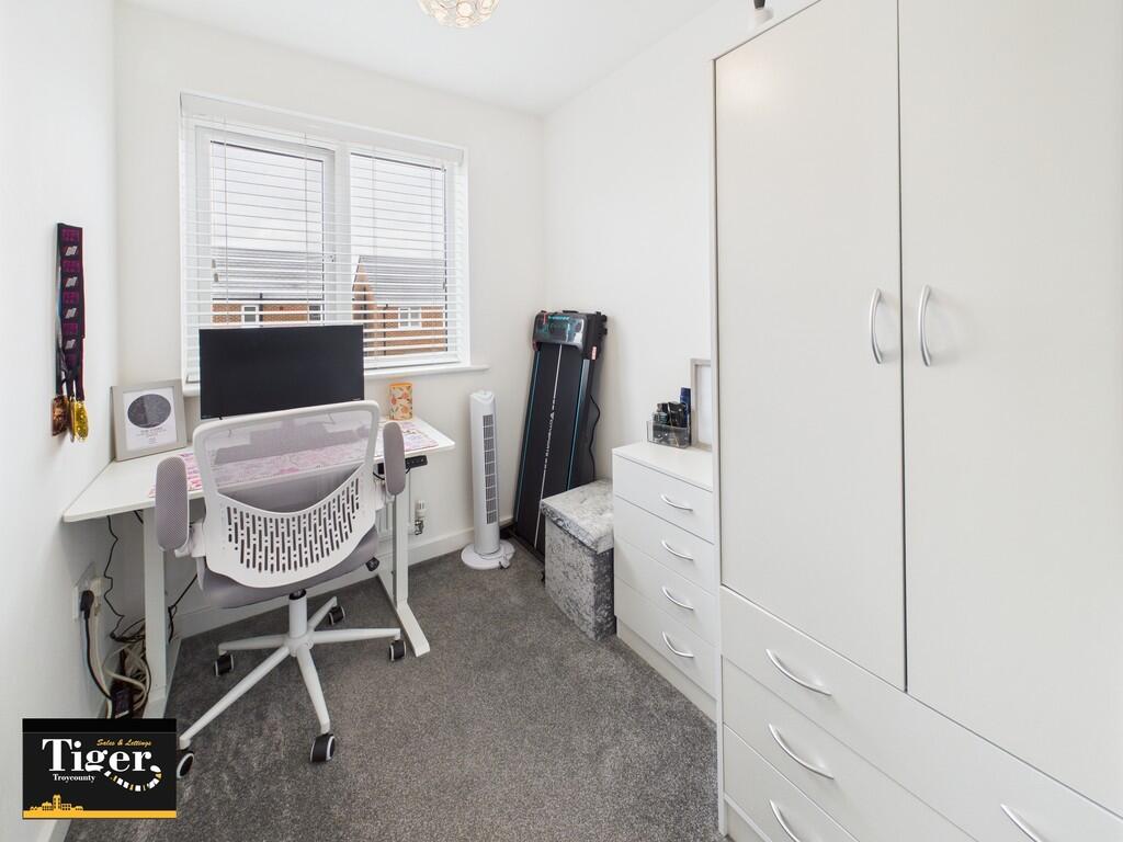 CAM02176G0-PR0601...