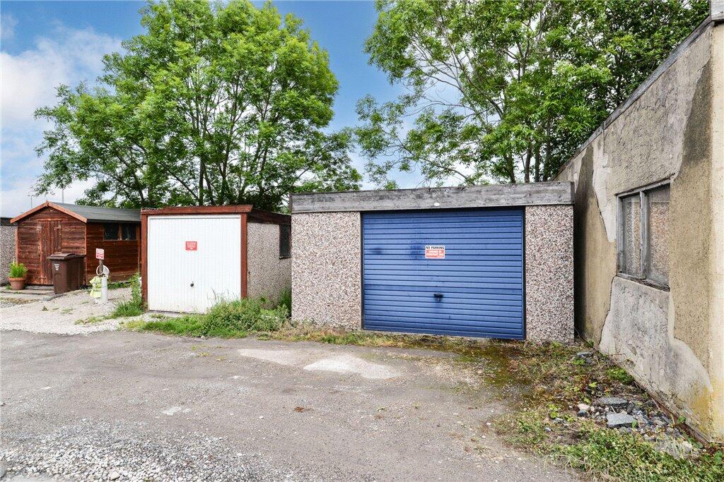 Garage &amp; Parking