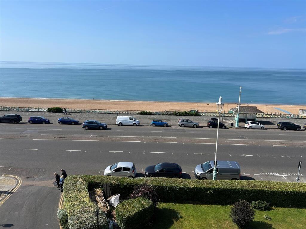 Collingwood House Flat 7 View 1.jpg