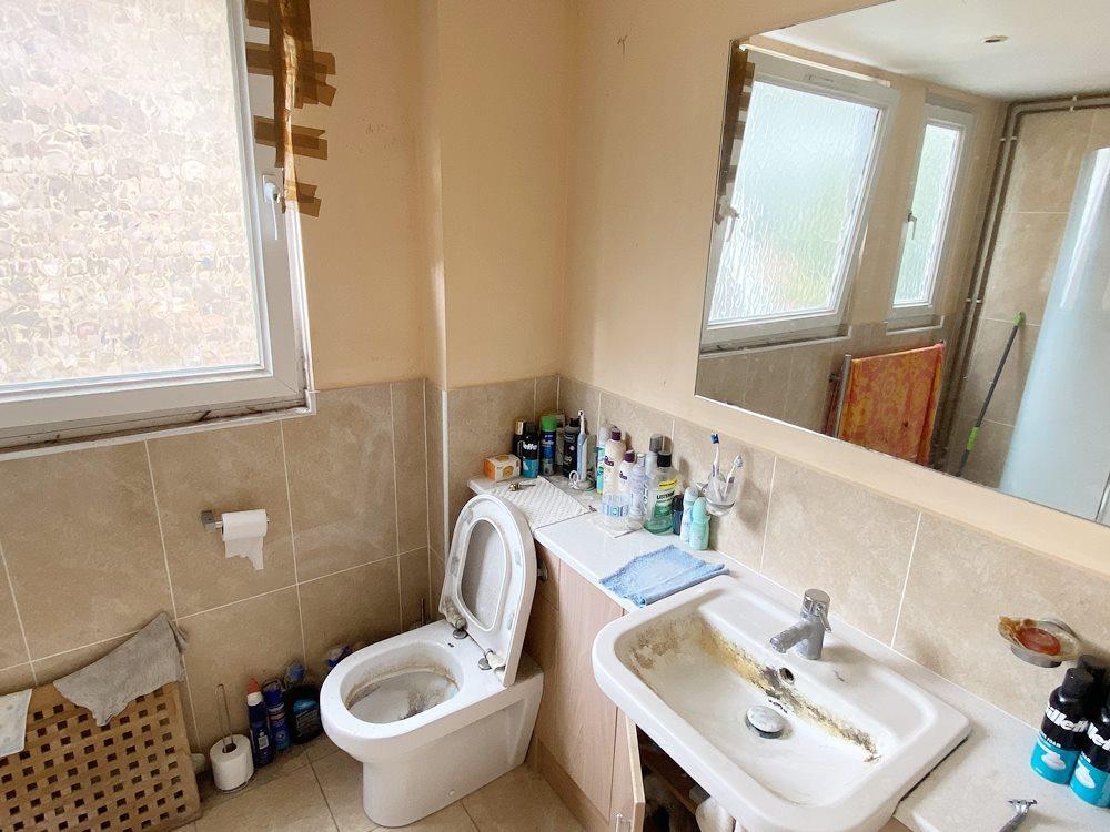 shower room.jpg