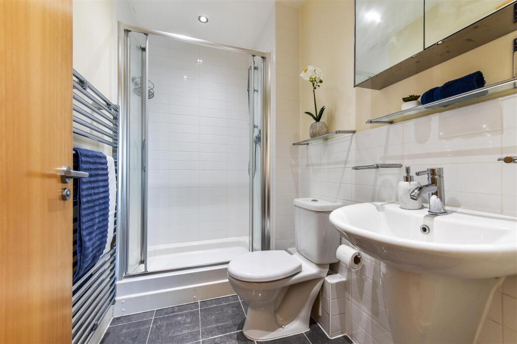 Ensuite