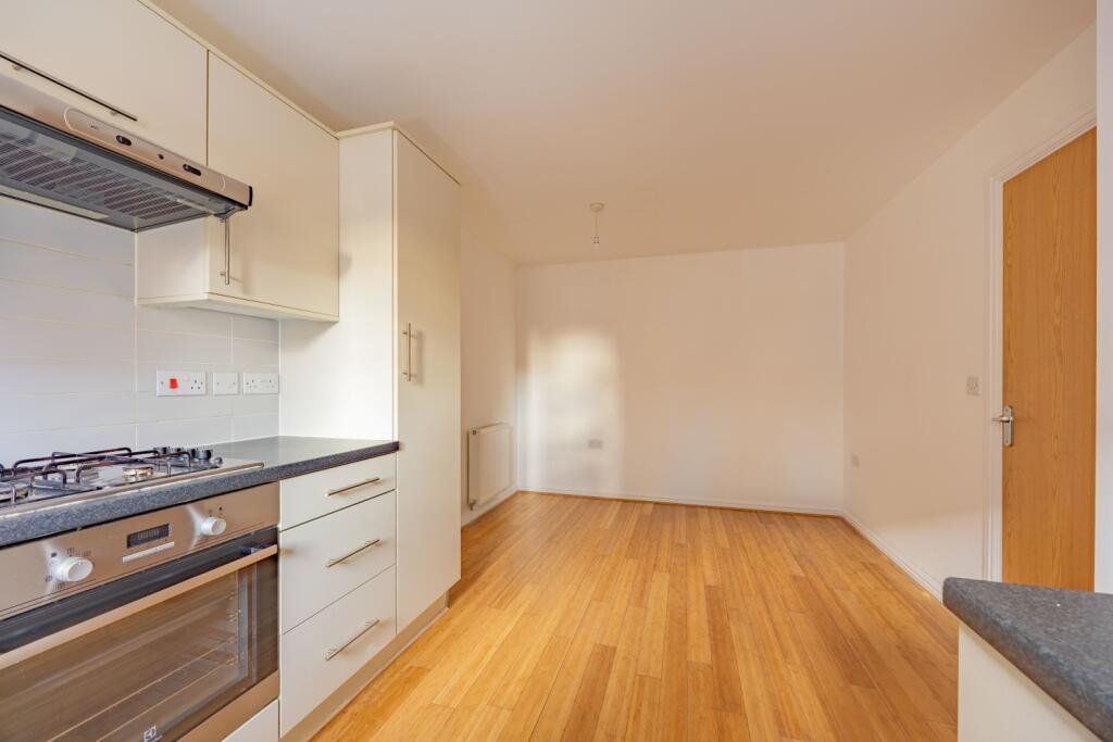 Ewemove Taunton Saffin Drive (14)