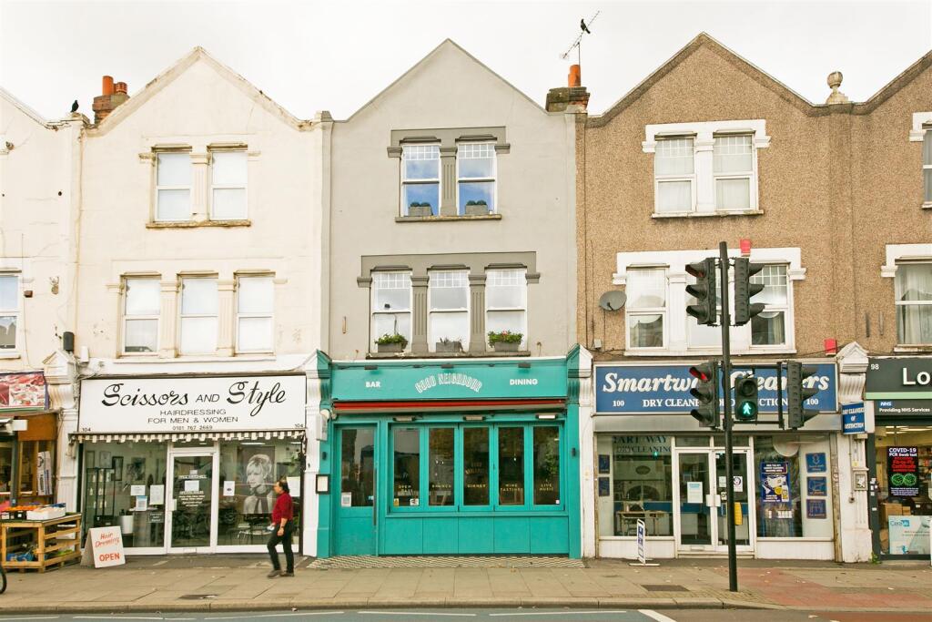 102a Tooting High Street external.jpg