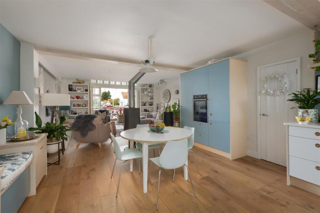 North Quay, Conyer, Sittingbourne