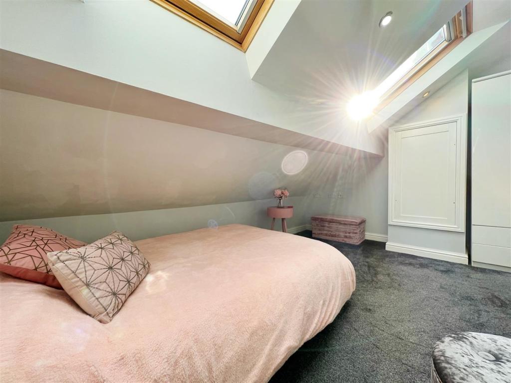 Loft Space pic 1.jpg