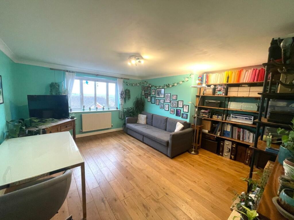 Living Room.JPG