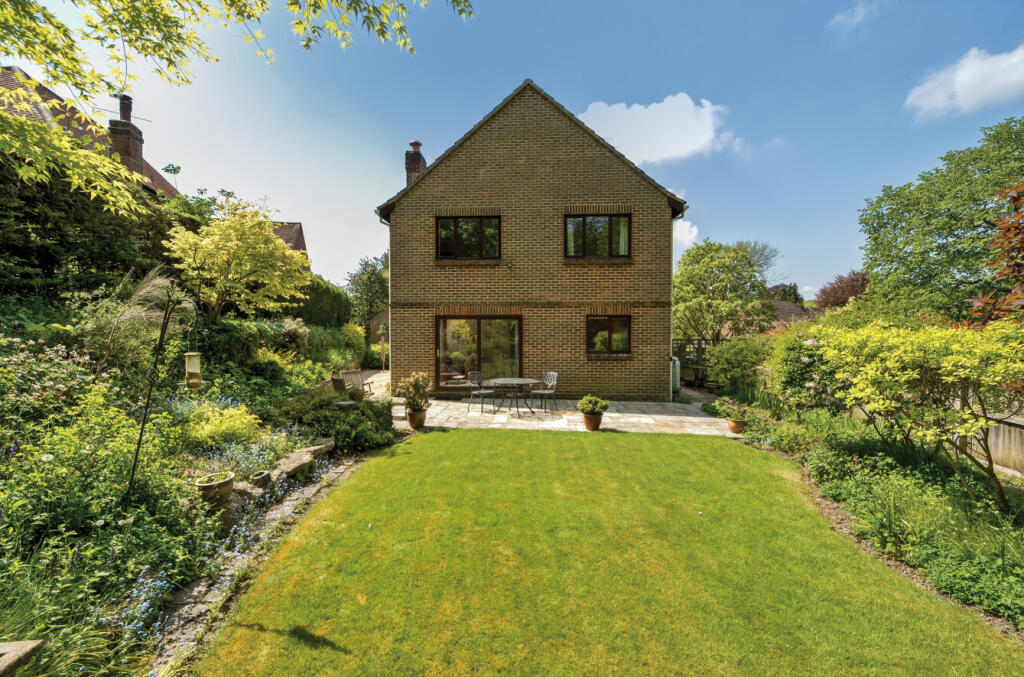 1-6814fdea76300-1...