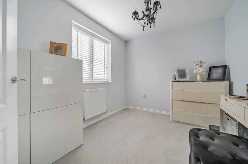 1376998-23-691300...