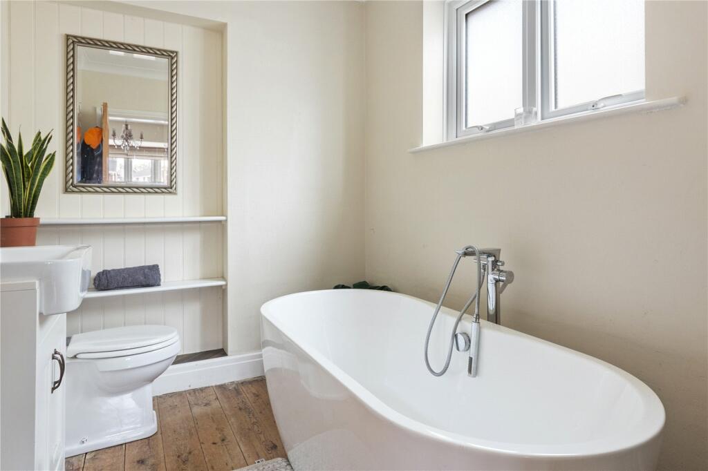 Ensuite