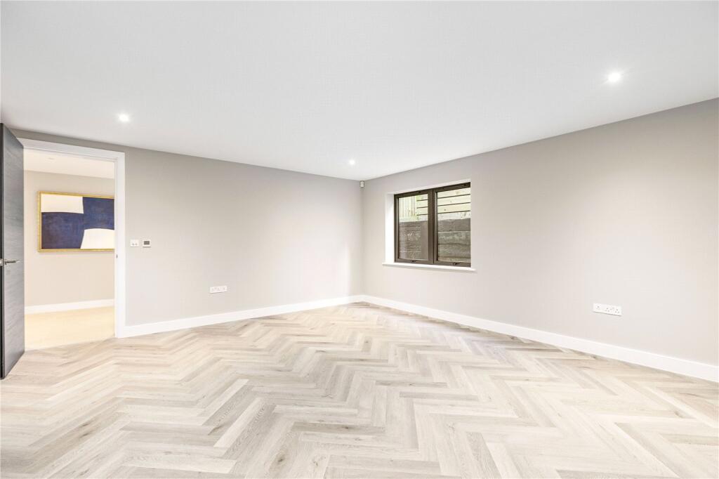 Bedroom/Gym/Cinema