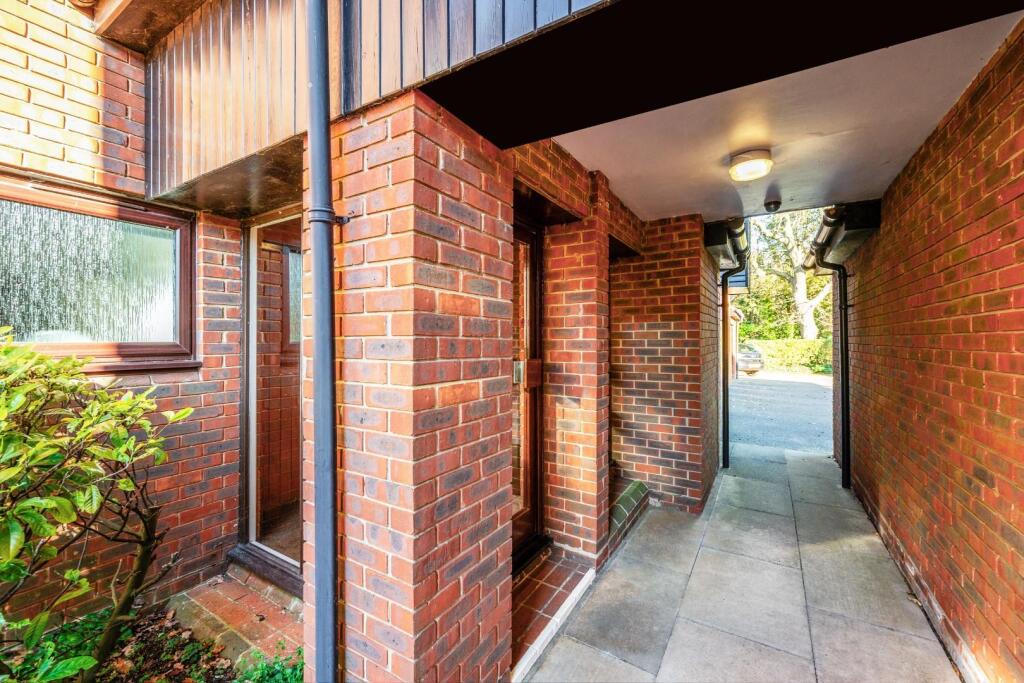 HEATHWOOD COURT
