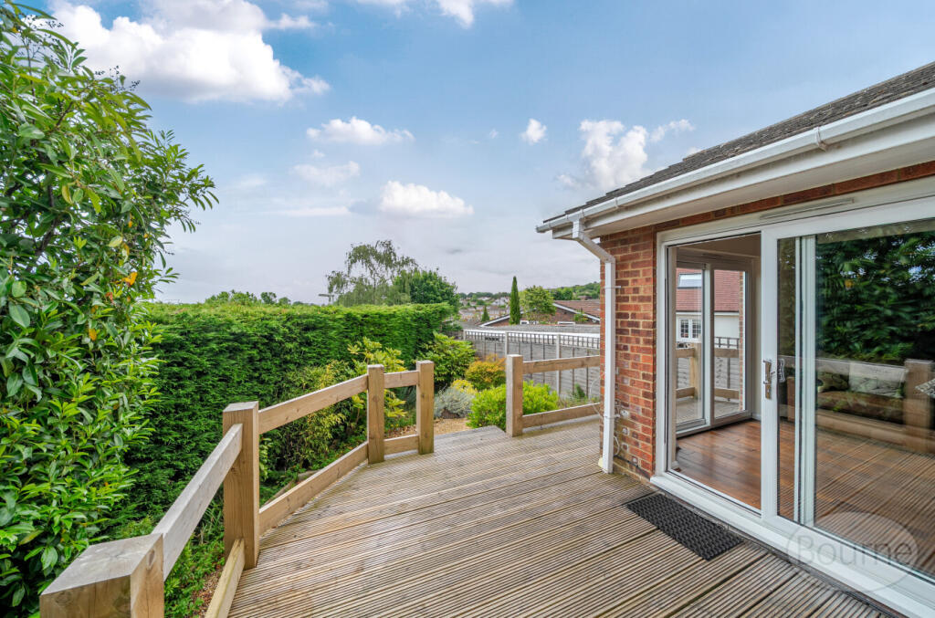 9deb382e-36bb-40d...