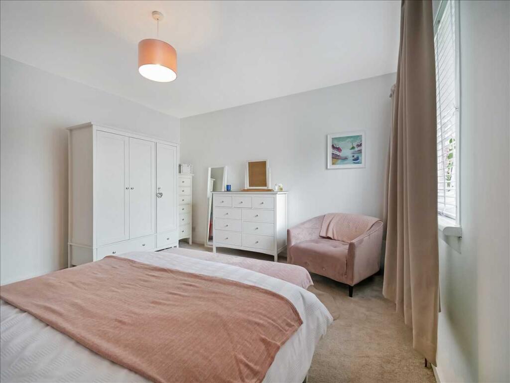 Bedroom Two (2)