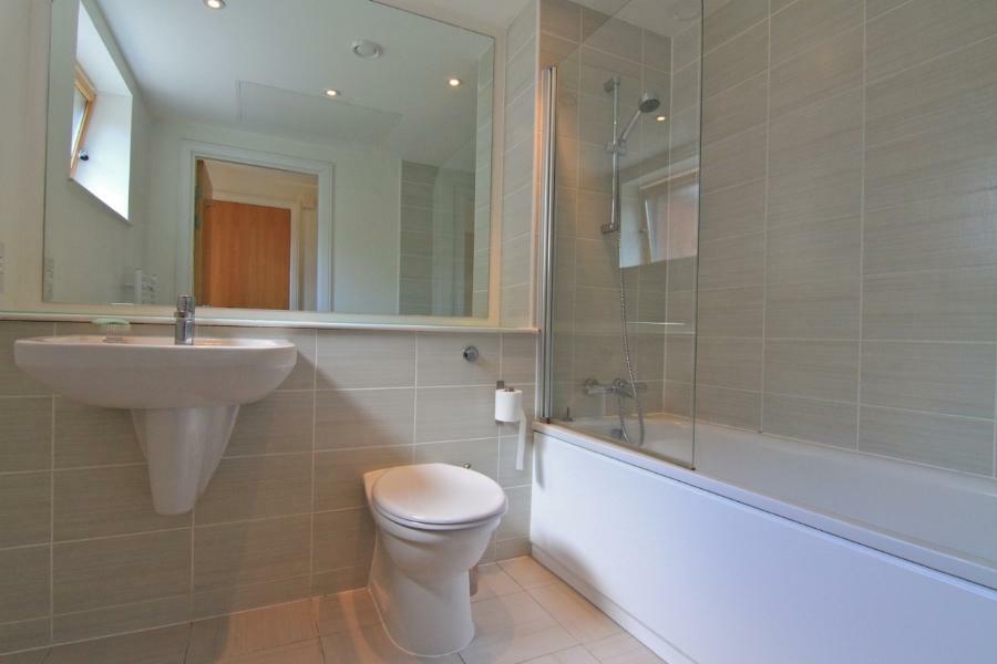 lettings bathroom