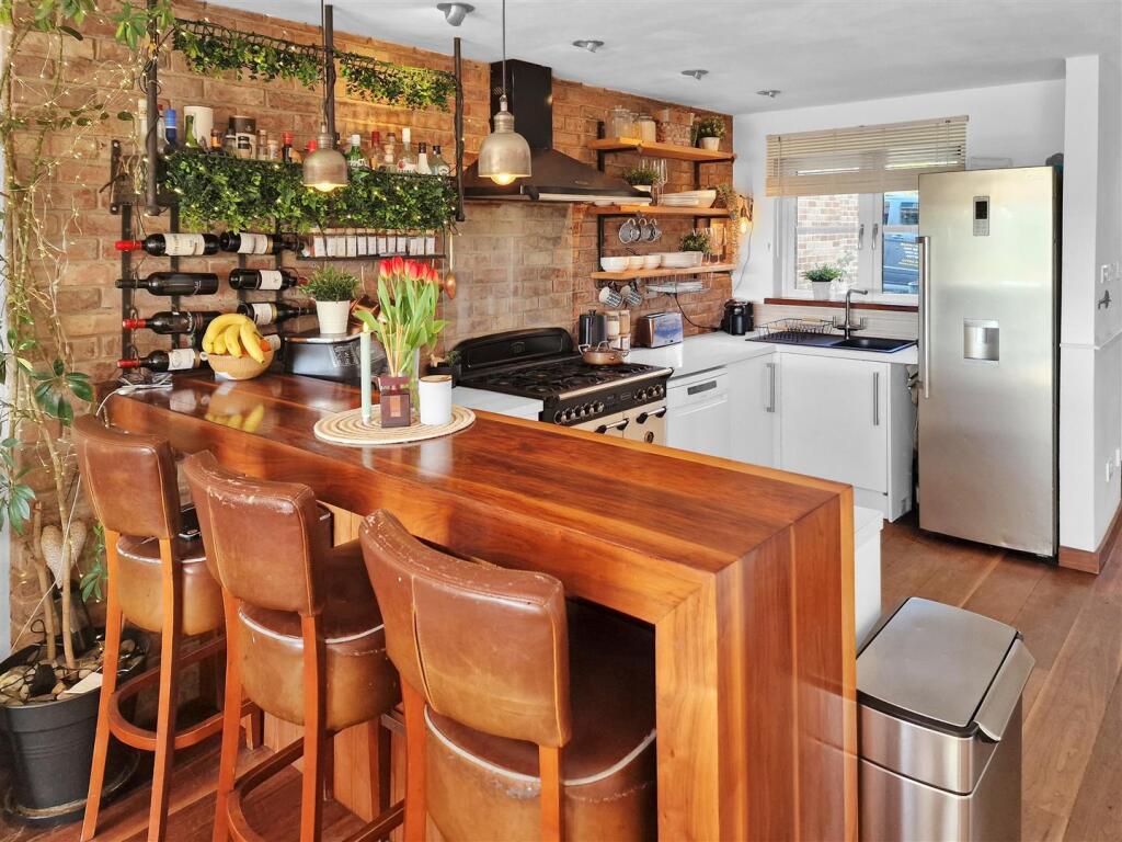 Bar Stool Seating.