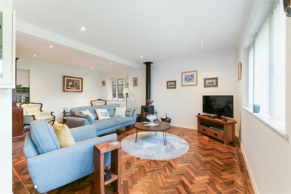 YEW TREE BOTTOM ROAD (9).jpg