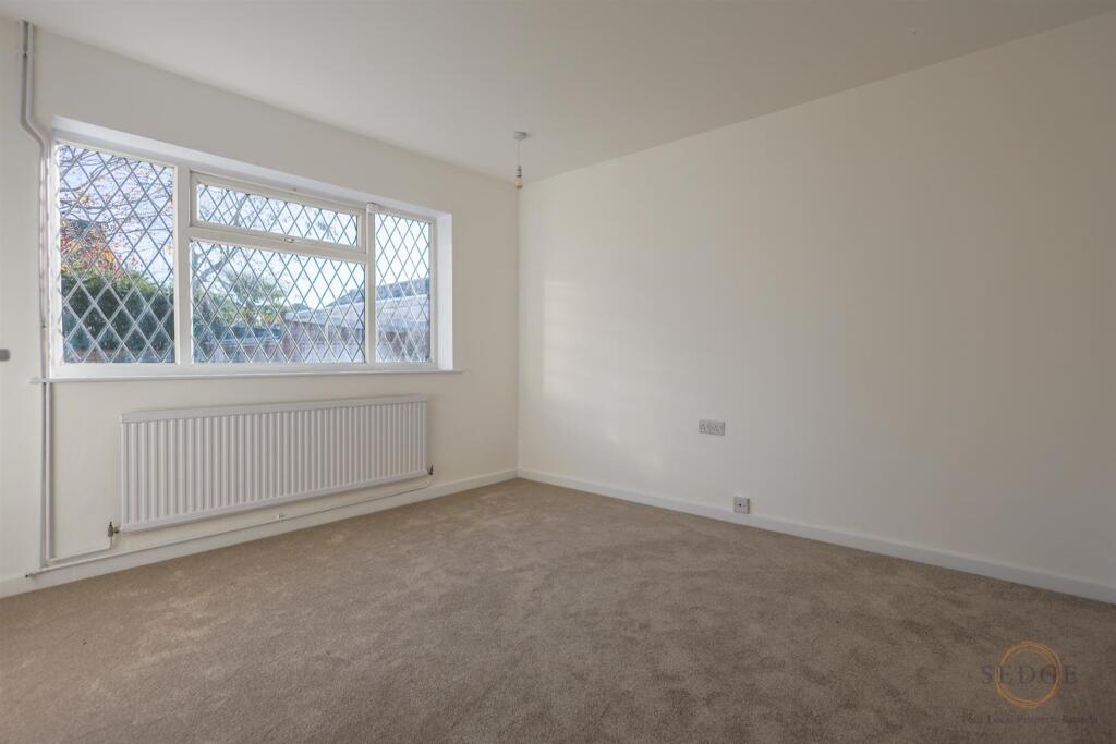 2a peterbourhg road -11.jpg