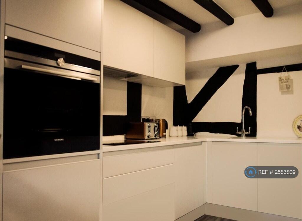 Kitchen With Siemens Appliances