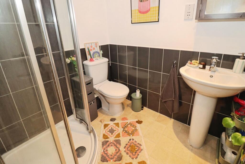 Master Ensuite
