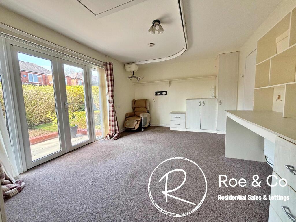 Bedroom four/downstairs bedroom/lounge