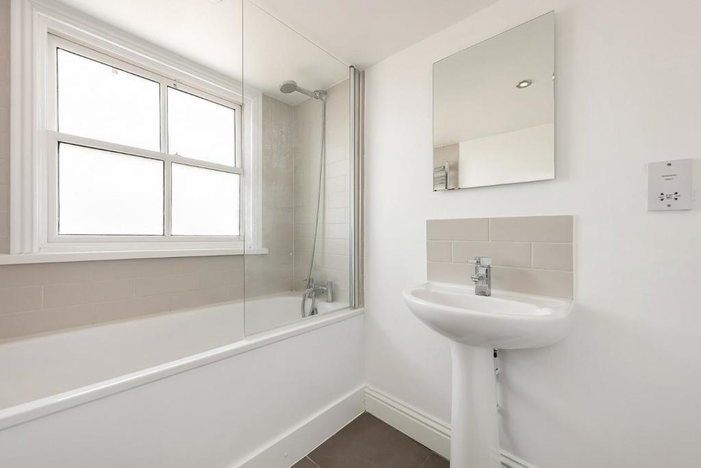En-Suite Bathroom Bedroom 1.jpg